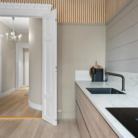 Experience The Luxury Lifestyle 100m From Bryggen! * ברגן