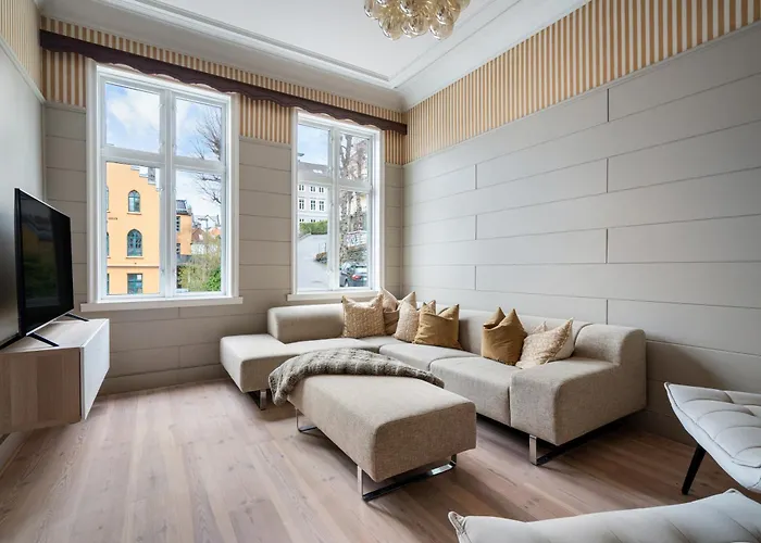 Experience The Luxury Lifestyle 100m From Bryggen! *